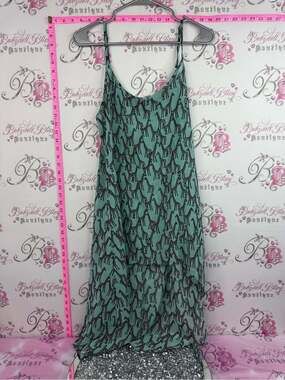 Dress giraffe 🦒 print Teal Patterned Midi Dress - Brand